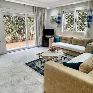 Etage De Avec Jardin, Pres De L'aireport Et Parking Prive , Ariana Tunisie